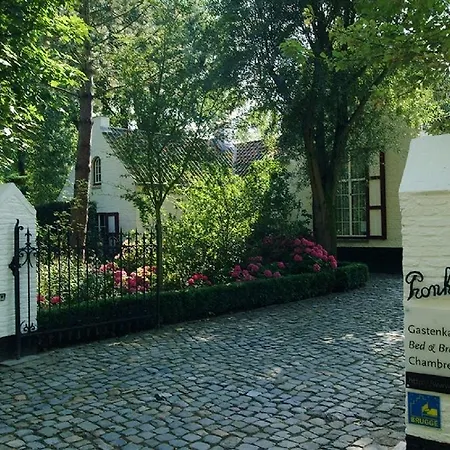 Pronkenburg فندق مبيت وإفطار بروج